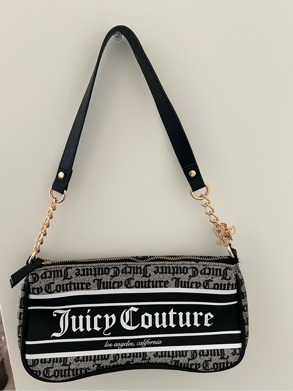 Juicy Couture Fashionista Shoulder Bag